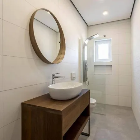 Modern Three Bedroom With Pool * Kaštela